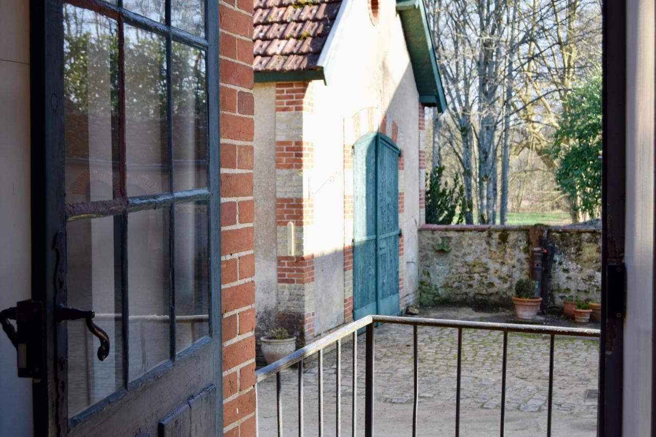 Cottages De Chateau De Vaux Yvré-lʼÉvêque Eksteriør bilde