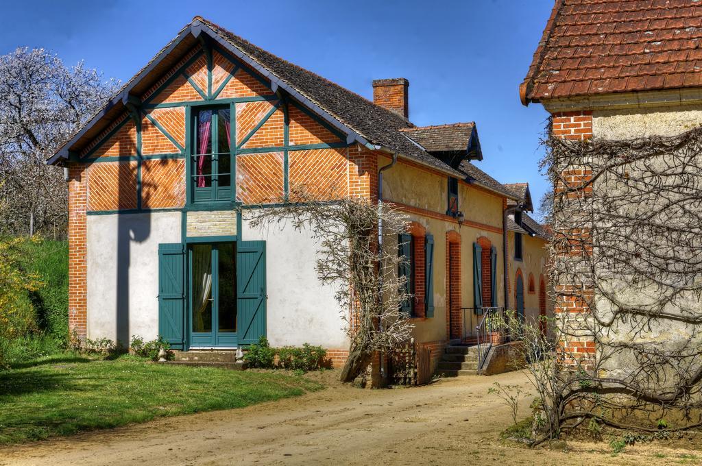 Cottages De Chateau De Vaux Yvré-lʼÉvêque Eksteriør bilde